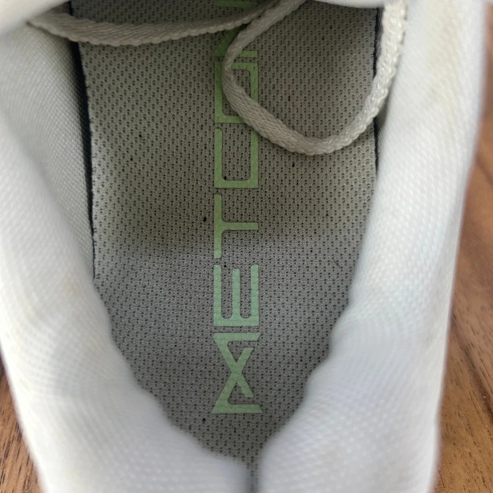 Nike Metcon 9 Womens Training Shoes FJ1571-001 Light Bone Green Size 8.5 Workout